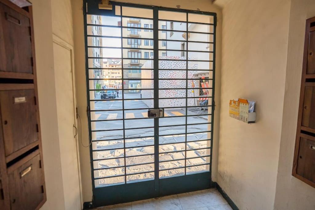 Ponte Vecchio'S Penthouse Apartment Florence Exterior photo